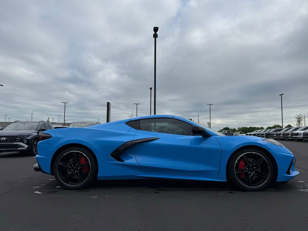 Used 2021 Chevrolet Corvette Stingray Preferred Cpe w/ Battery Protection Package RWD image 4