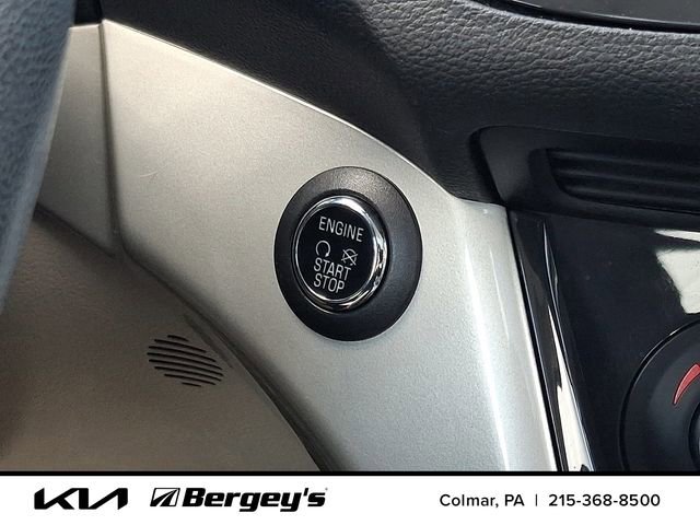 Used 2015 Ford C-MAX Energi SEL w/ Equipment Group 303A image 26