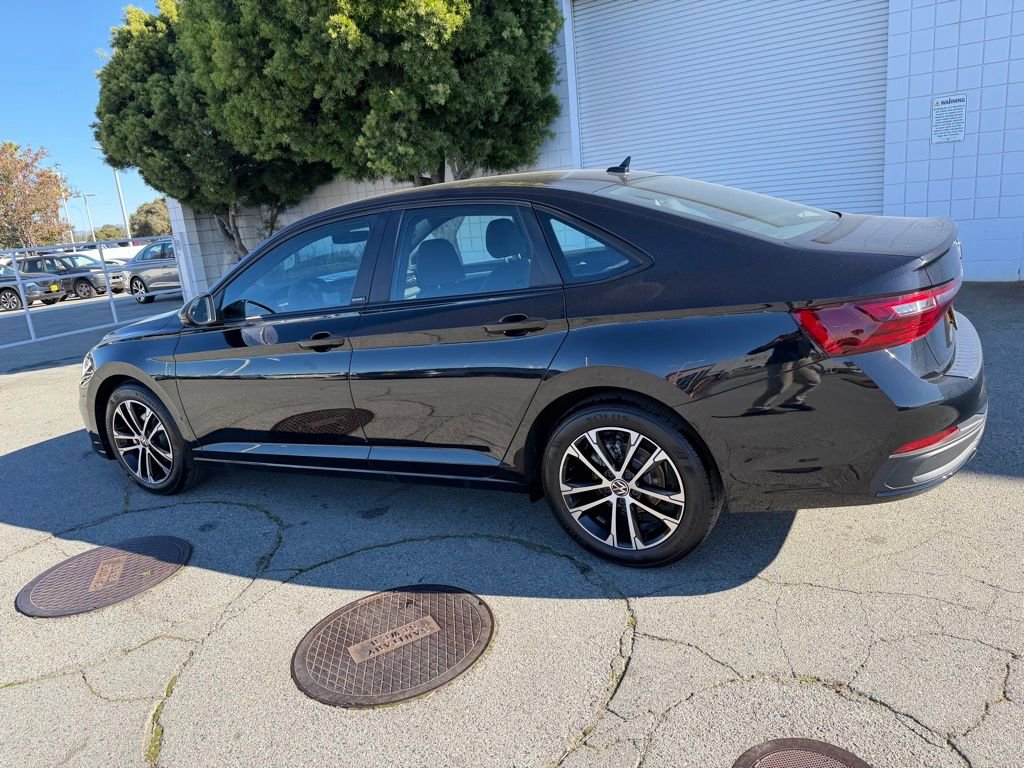 New 2026 Volkswagen Jetta Sport image 3