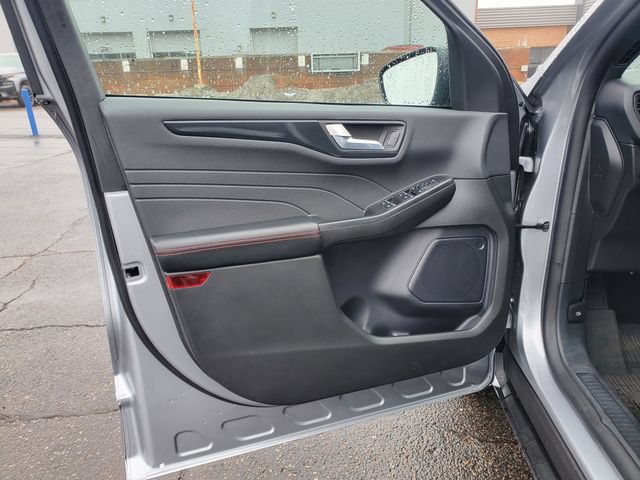 Used 2024 Ford Escape ST-Line w/ Tech Pack #1 AWD/4WD image 9