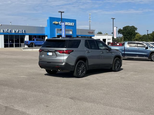 Used 2023 Chevrolet Traverse RS w/ LPO, Floor Liner Package FWD image 3
