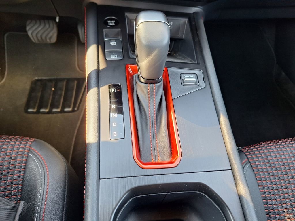 Certified 2025 Nissan Kicks SR w/ Interior Electronics Package image 17