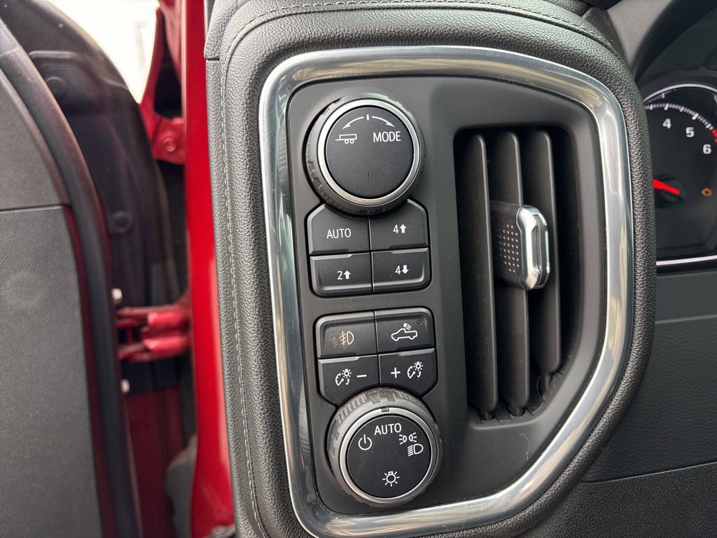 Used 2021 Chevrolet Silverado 1500 RST w/ Z71 Off-Road Package image 31