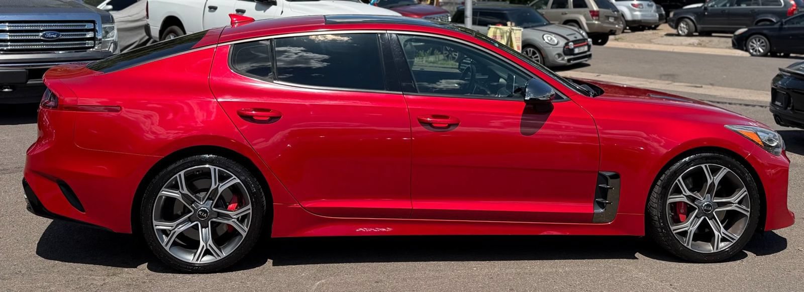 Used 2018 Kia Stinger GT2 RWD image 2