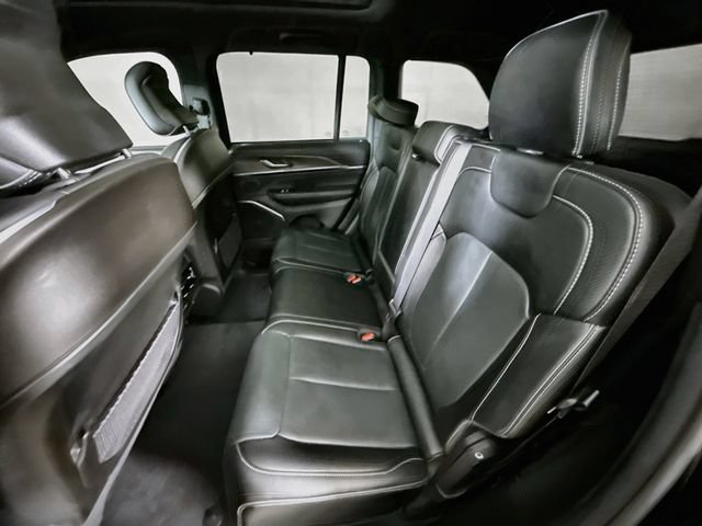 Used 2024 Jeep Grand Cherokee Overland w/ Adv Protech Group III AWD/4WD image 26