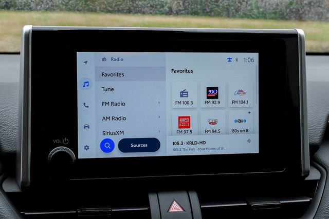 Used 2025 Toyota RAV4 XLE image 32