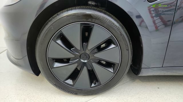 Used 2025 Tesla Model 3 Long Range AWD/4WD image 59