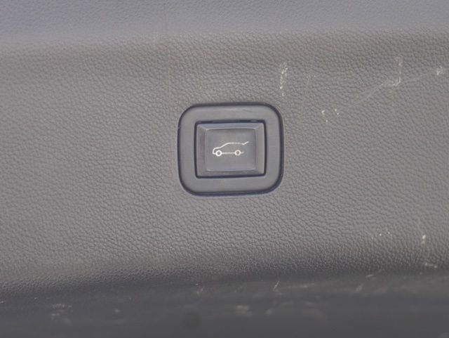 Used 2023 Buick Enclave Avenir w/ Avenir Technology Package FWD image 48