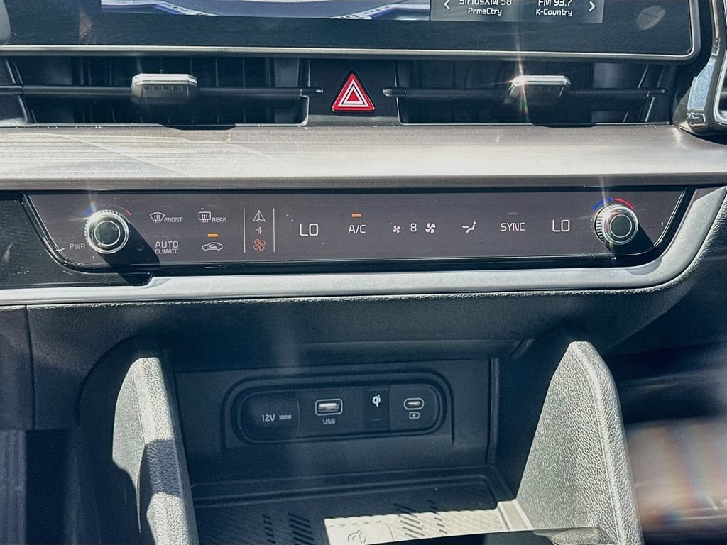 Certified 2025 Kia Sportage EX FWD image 16