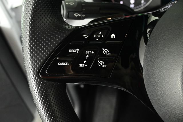 Used 2025 Mercedes-Benz Sprinter 2500 image 22