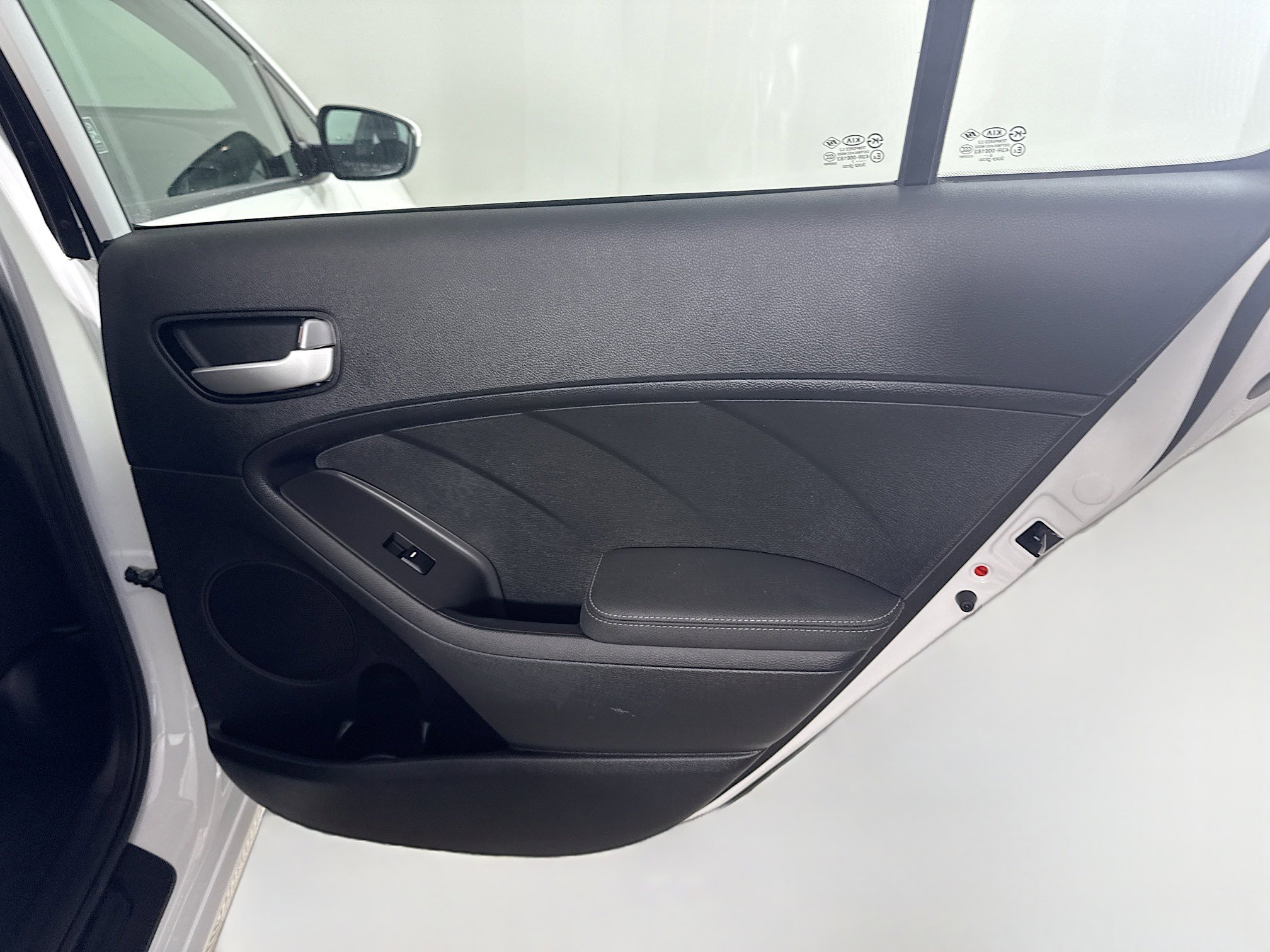 Used 2017 Kia Forte LX image 26