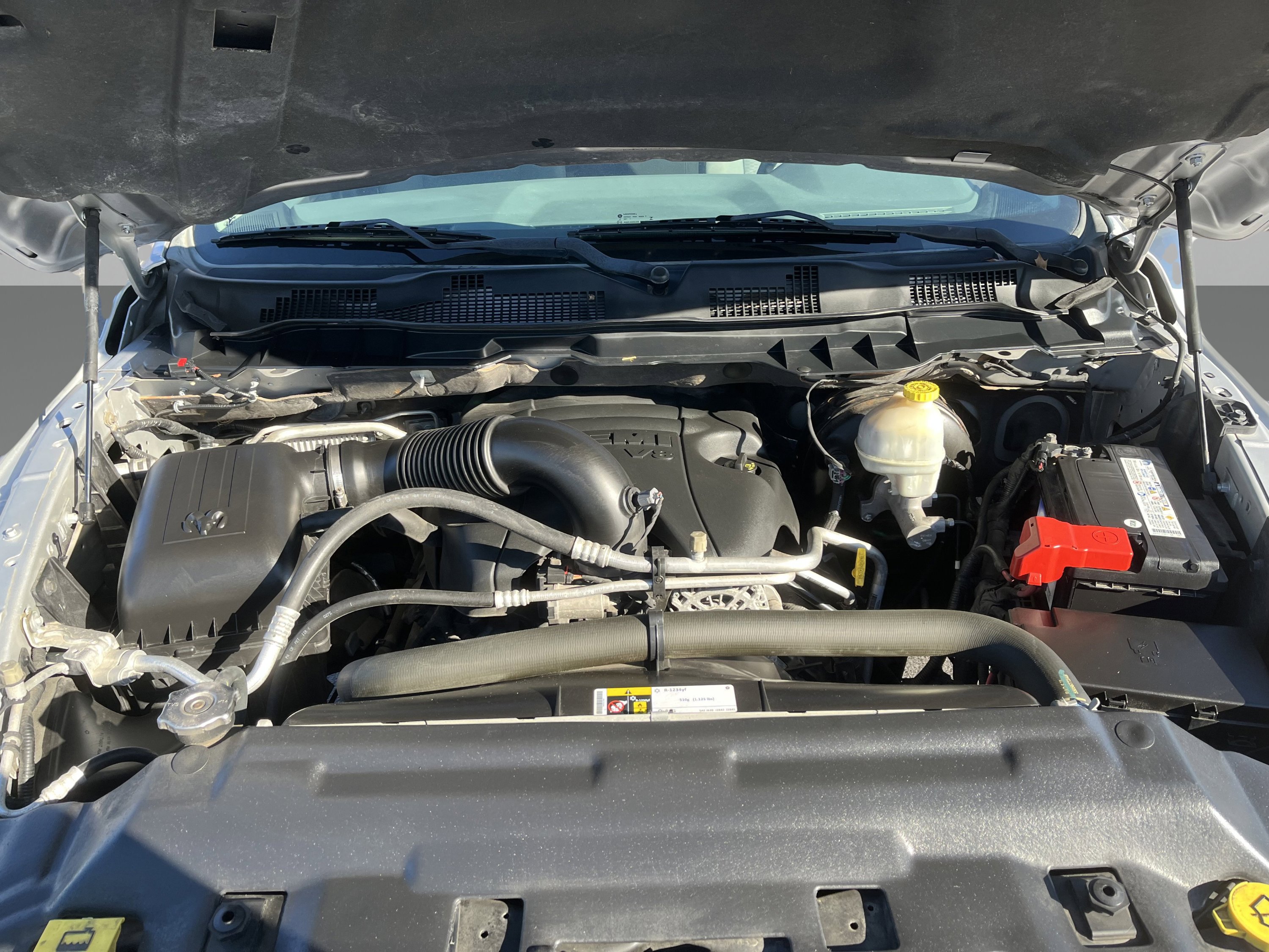 Used 2015 RAM 1500 Classic SLT image 9