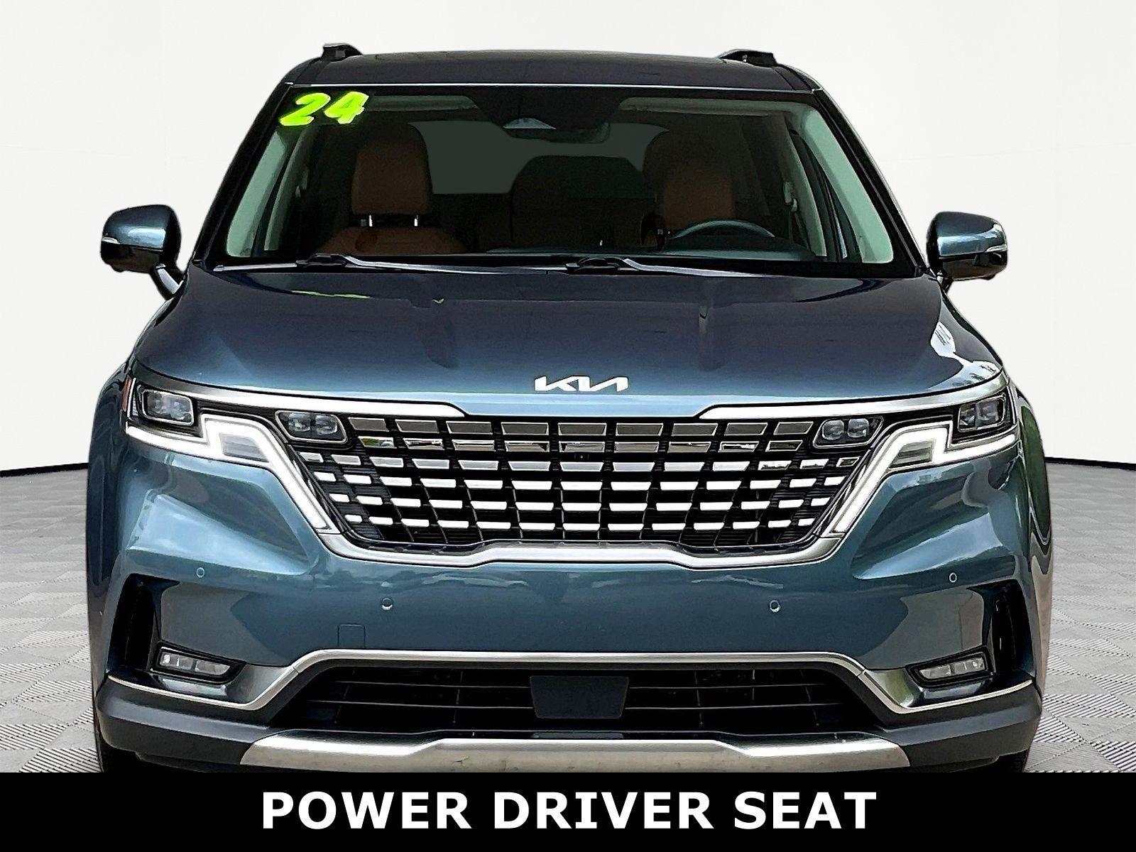 Used 2024 Kia Carnival SX Prestige FWD image 2