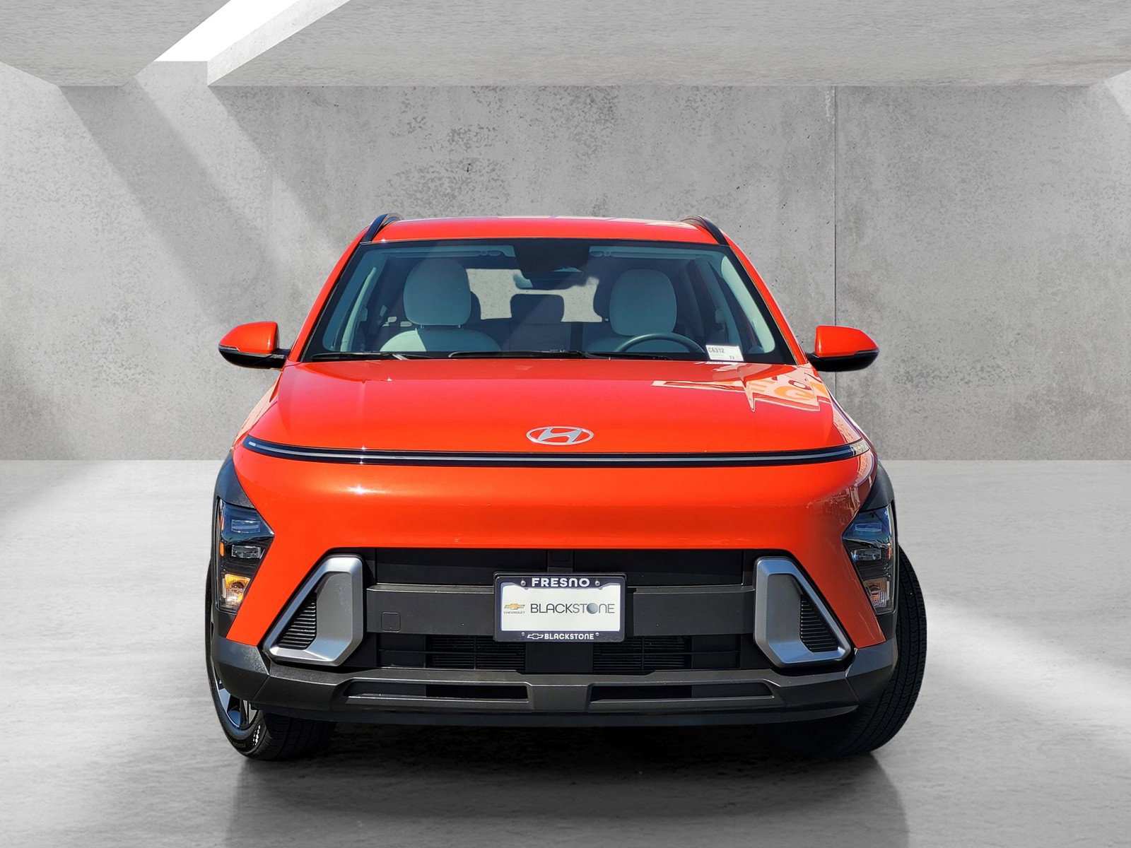 Used 2025 Hyundai Kona SEL FWD image 2