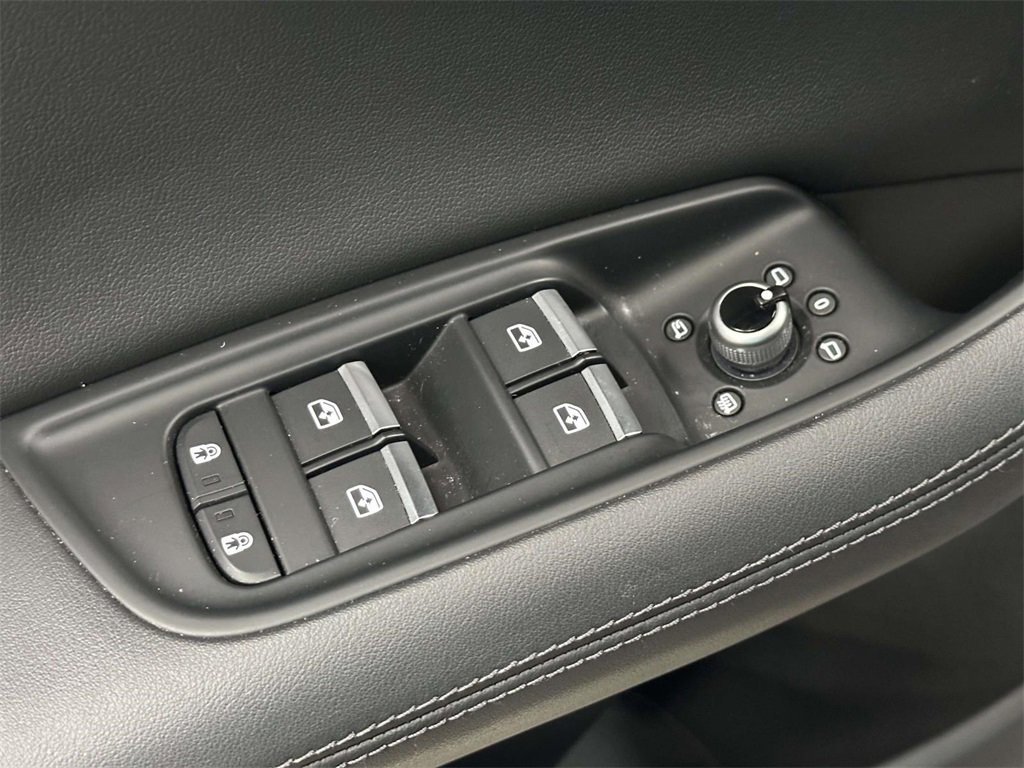 Used 2023 Audi Q7 3.0T Premium Plus w/ Premium Plus Package image 17