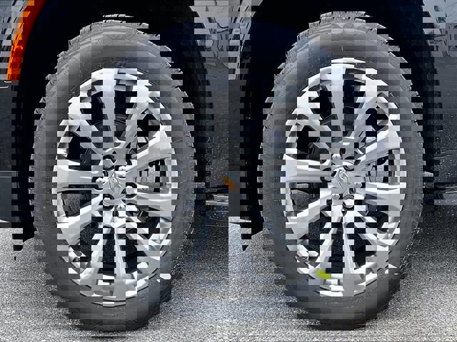 New 2026 Chevrolet Suburban Premier image 7