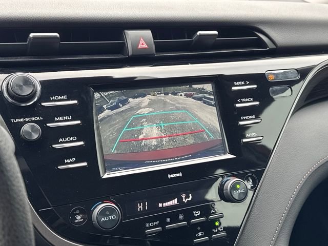 Used 2020 Toyota Camry LE image 19