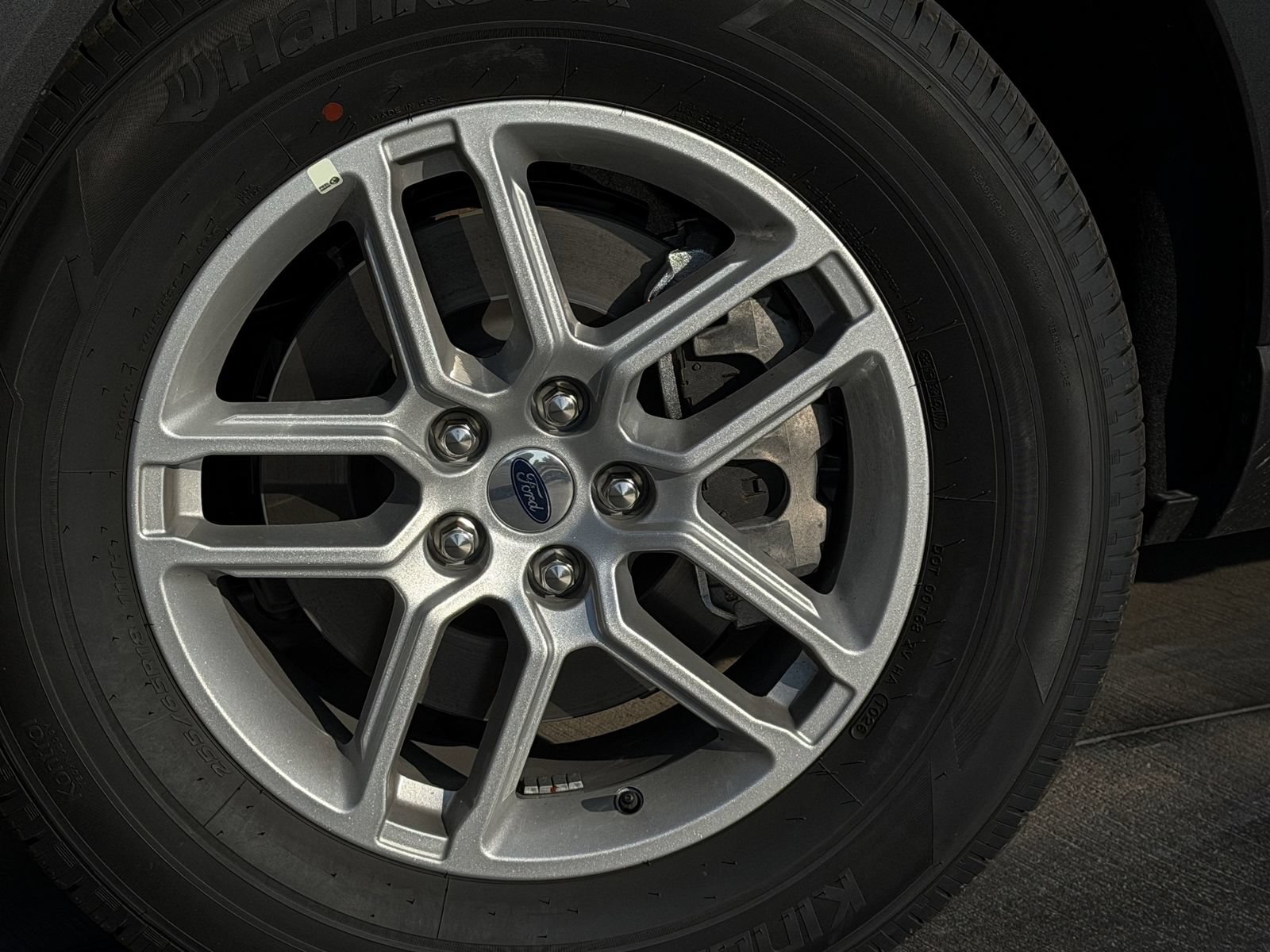 New 2026 Ford Explorer Active RWD image 10