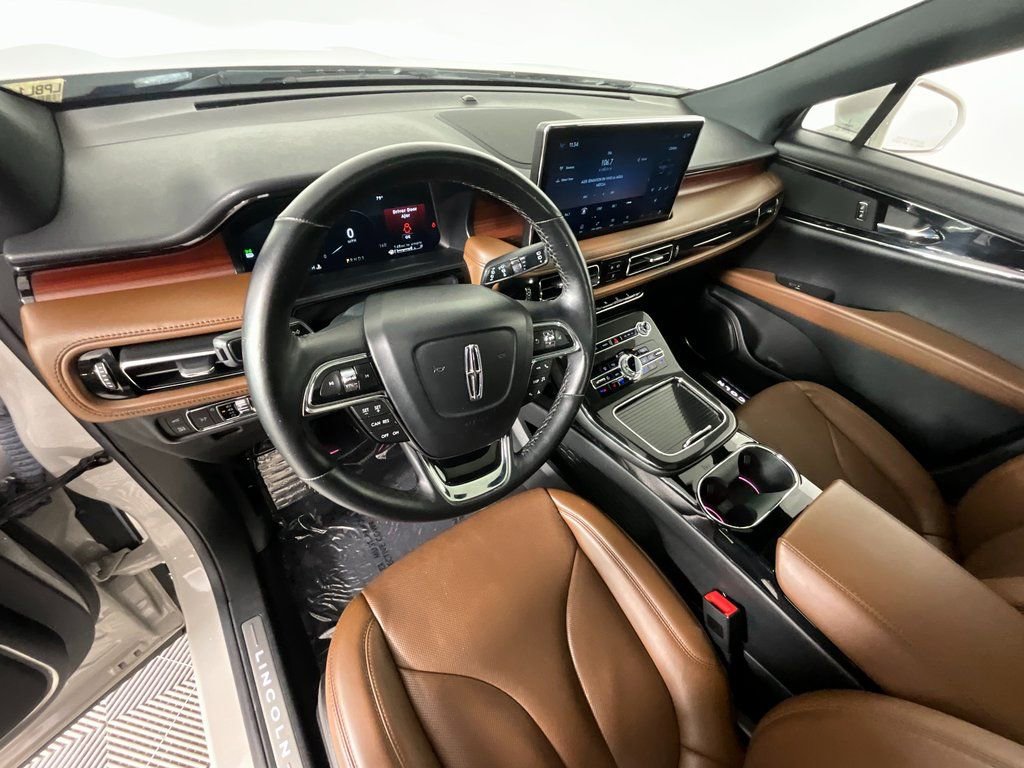 Certified 2023 Lincoln Nautilus Reserve image 15