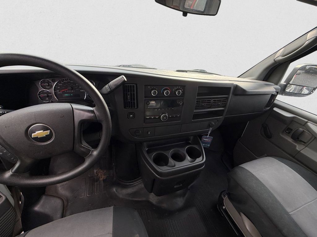 Used 2013 Chevrolet Express 2500 image 7