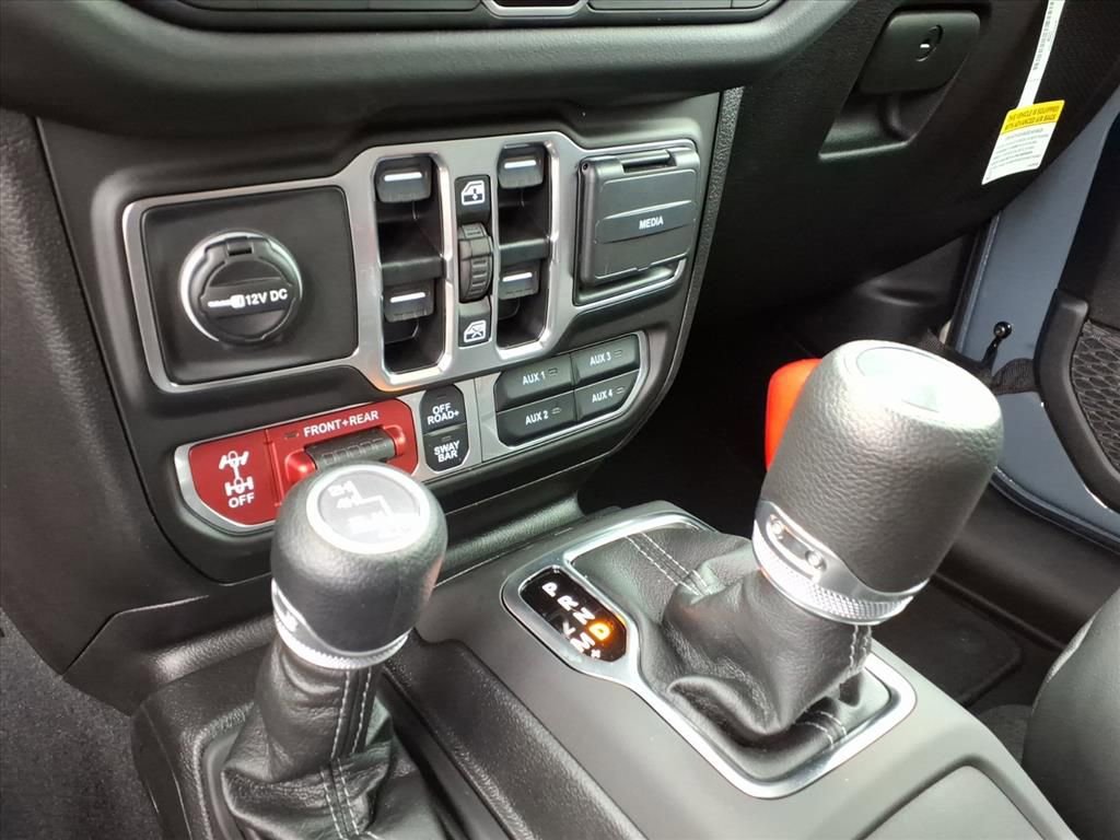 New 2025 Jeep Gladiator Rubicon w/ Convenience Group image 26