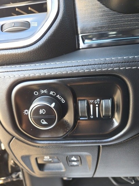 Used 2024 RAM 1500 Limited w/ Night Edition image 21