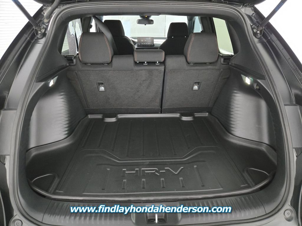Certified 2025 Honda HR-V Sport image 18