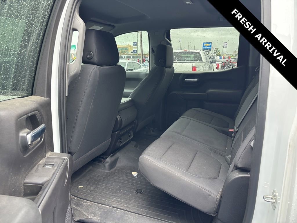 Used 2020 Chevrolet Silverado 1500 Custom w/ LPO, Dark Essentials Package AWD/4WD image 11