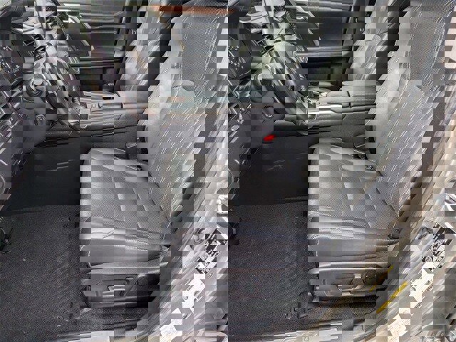 Used 2021 Lexus RX 350L Premium image 12