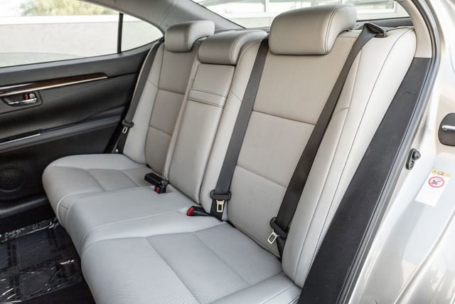 Used 2018 Lexus ES 350 w/ Premier Package image 12