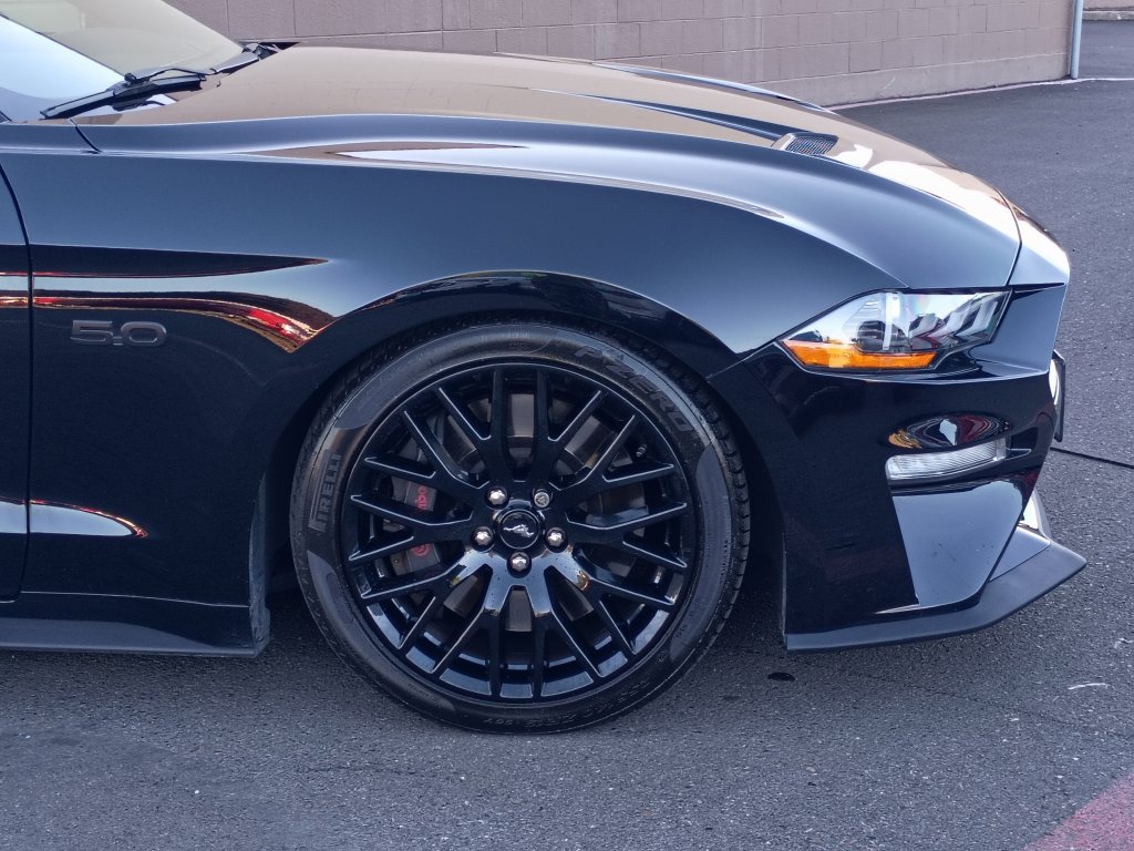 Used 2021 Ford Mustang GT Premium w/ GT Performance Package RWD image 2