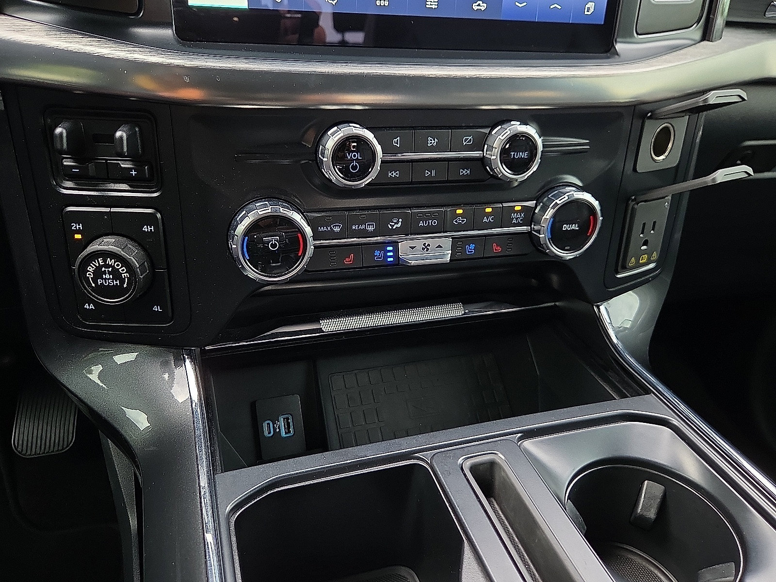 Certified 2022 Ford F150 Lariat AWD/4WD image 17