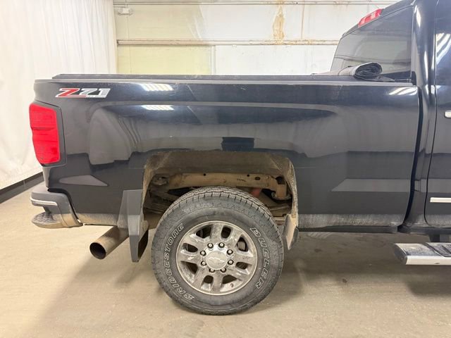 Used 2015 Chevrolet Silverado 3500 LTZ w/ Duramax Plus Package AWD/4WD image 5