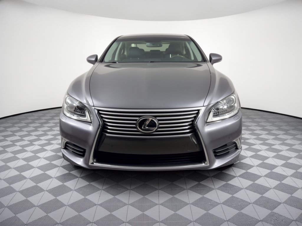 Used 2013 Lexus LS 460 w/ Comfort Pkg RWD image 6
