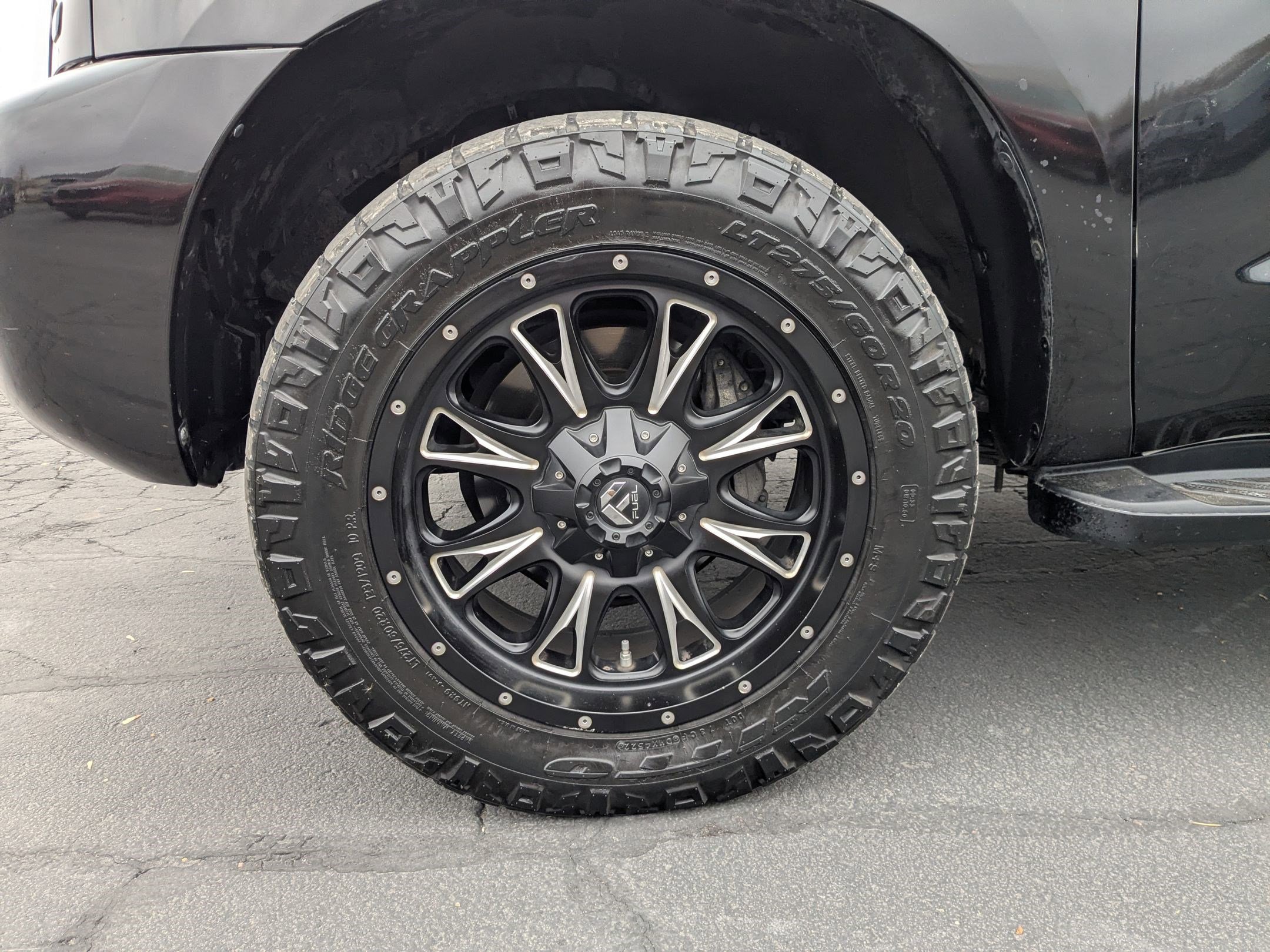 Used 2013 Toyota Sequoia Limited image 43