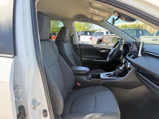 Used 2024 Toyota RAV4 XLE image 29