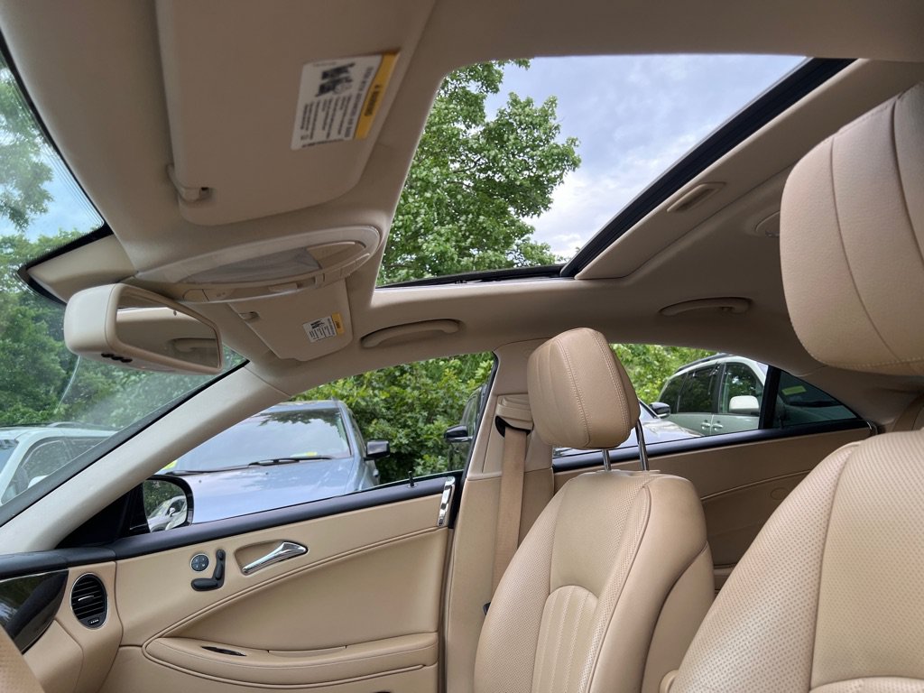 Used 2011 Mercedes-Benz CLS 550 image 32