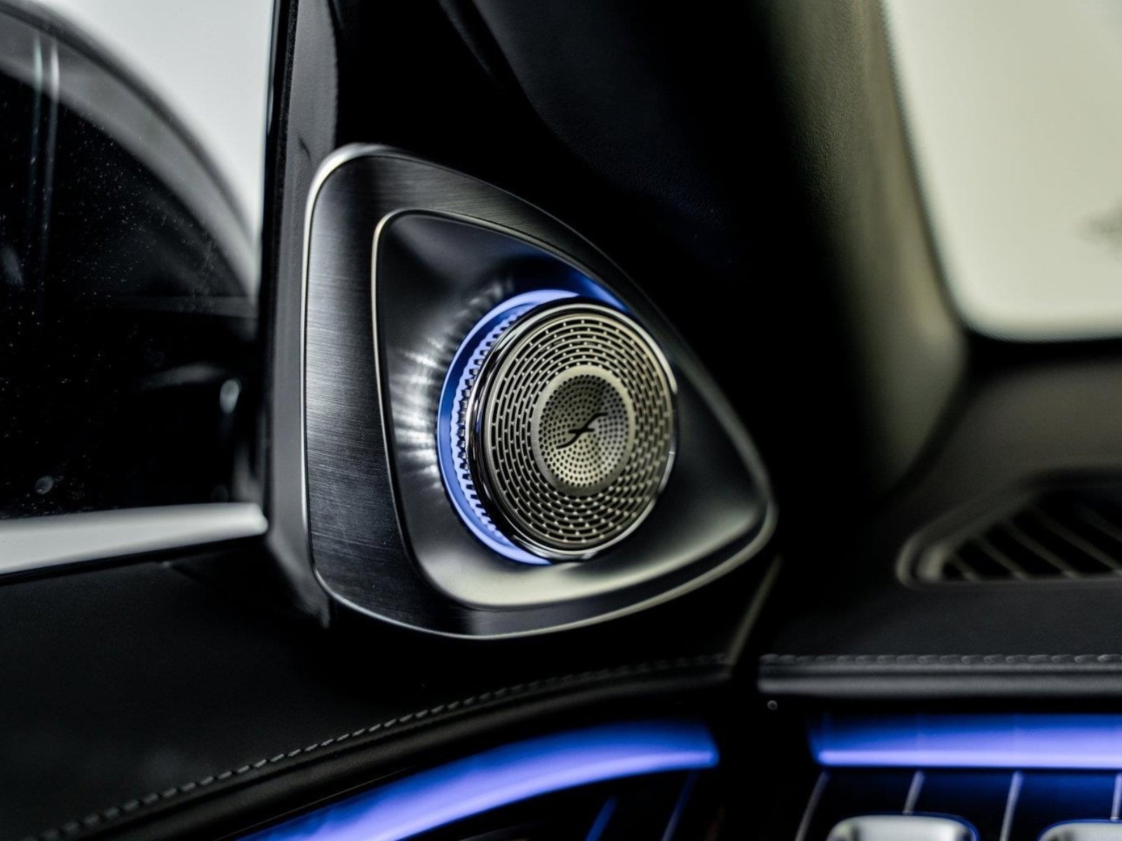 Used 2025 Mercedes-Benz Maybach S 680 4MATIC image 59