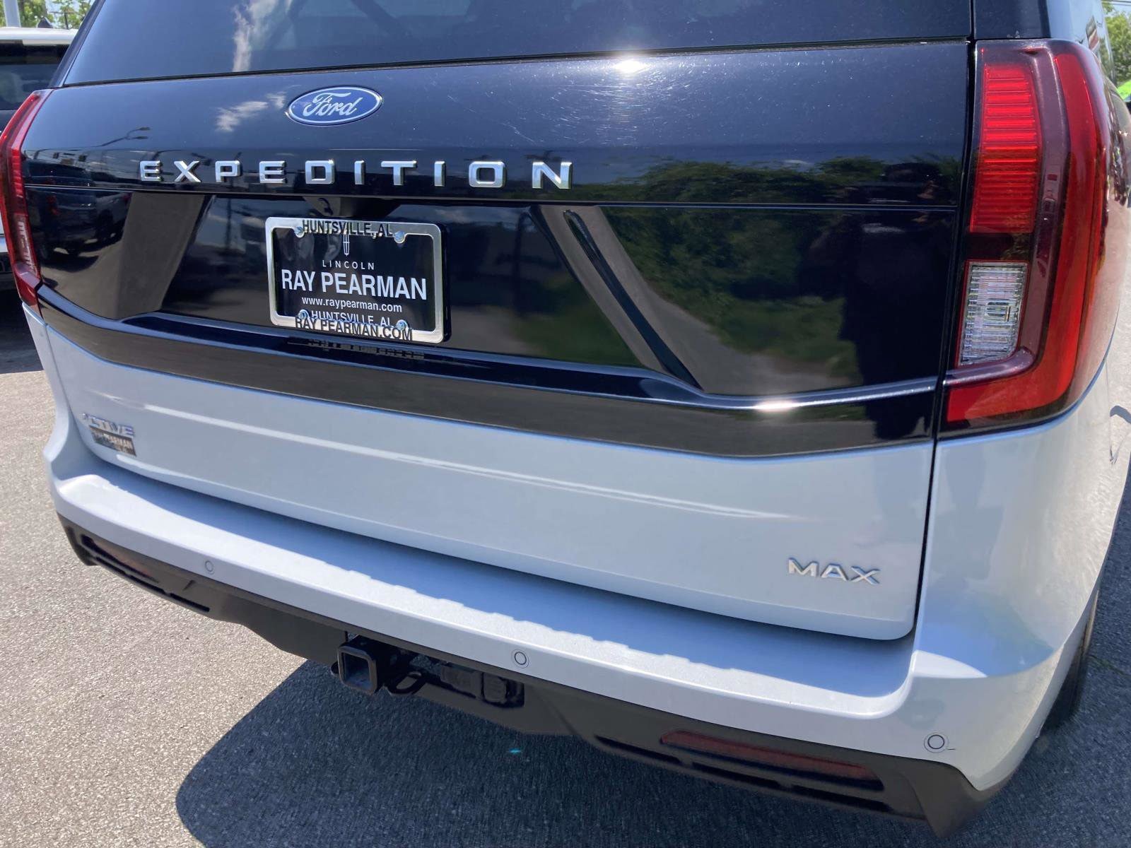 Used 2025 Ford Expedition Max Active RWD image 4