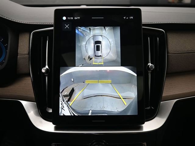 Used 2025 Volvo XC90 B5 Plus w/ Protection Package image 12
