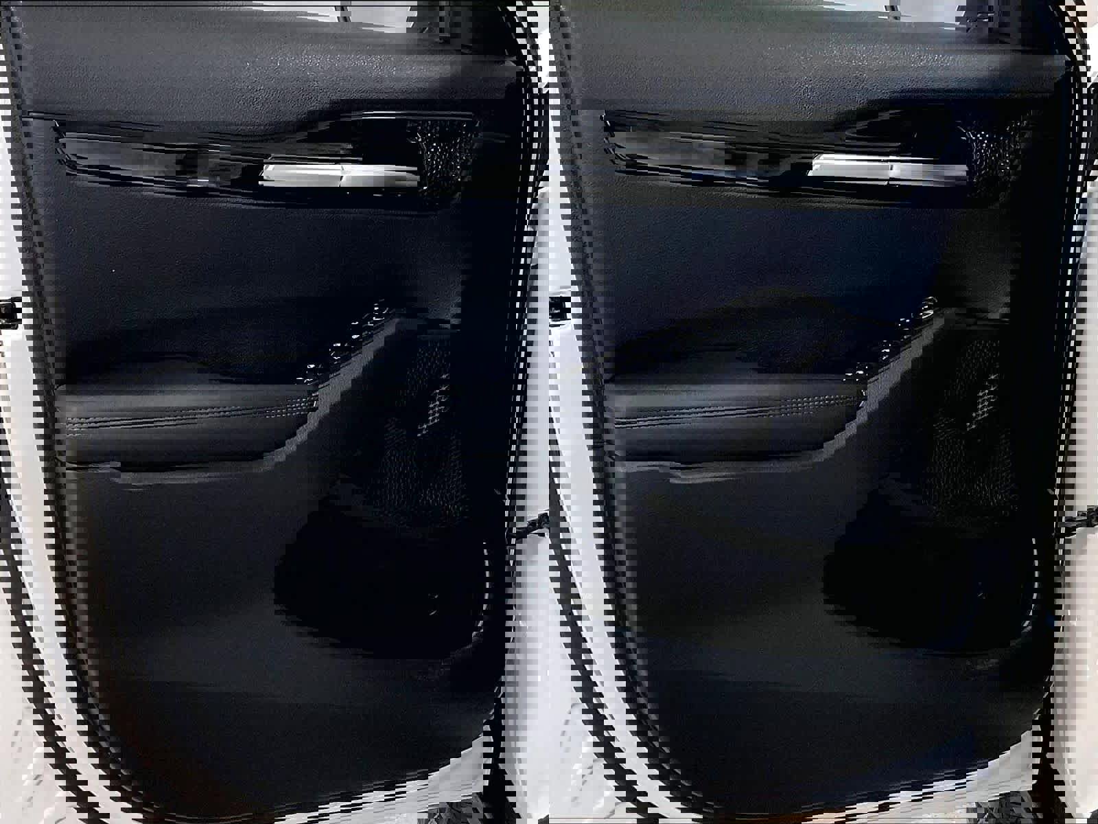 Used 2025 Kia Seltos S image 9