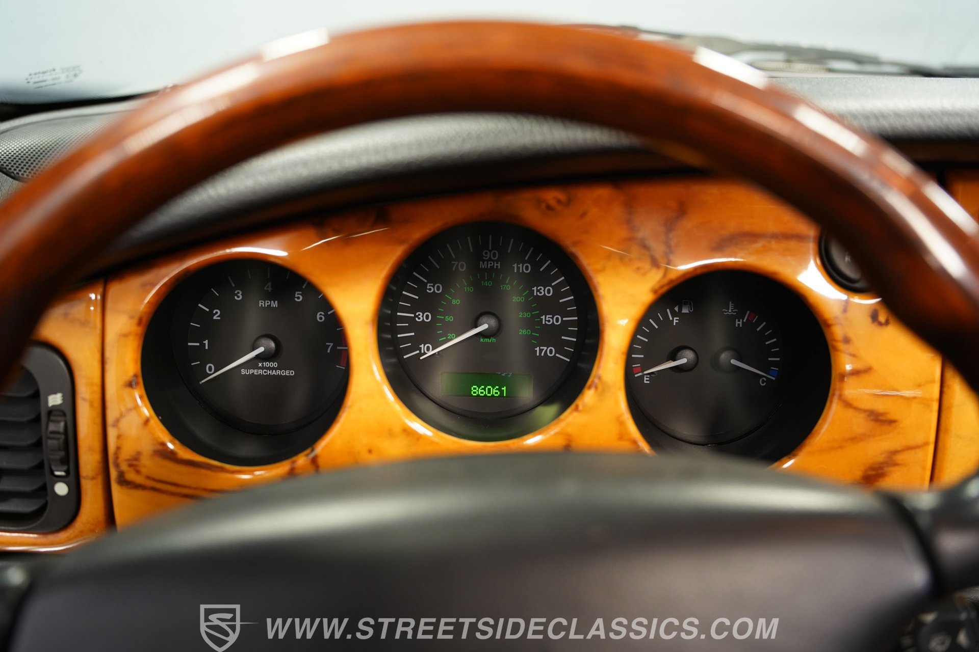 Used 2001 Jaguar XK8 Convertible image 40