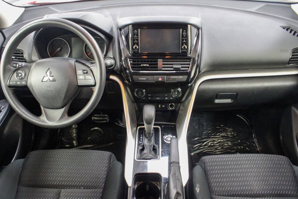 Used 2024 Mitsubishi Eclipse Cross ES image 15