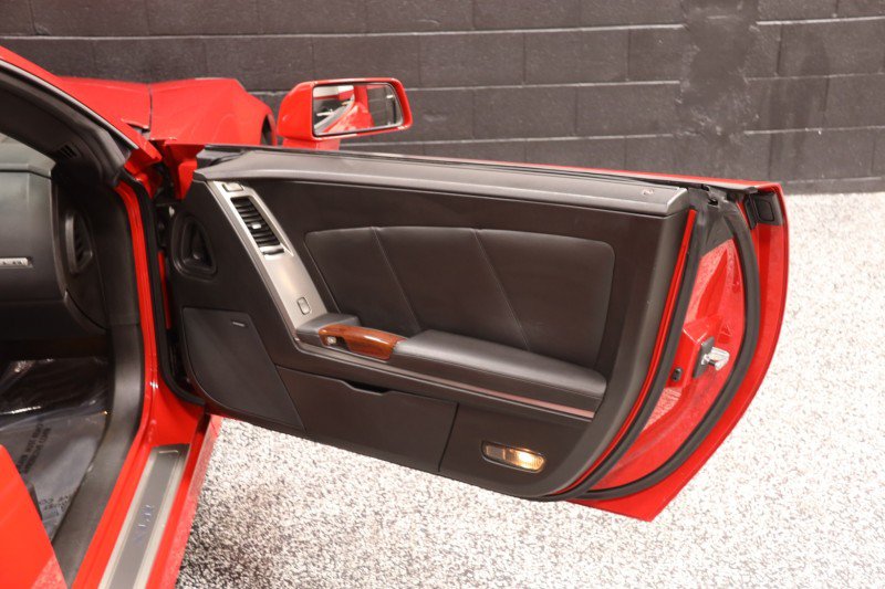 Used 2007 Cadillac XLR RWD image 44
