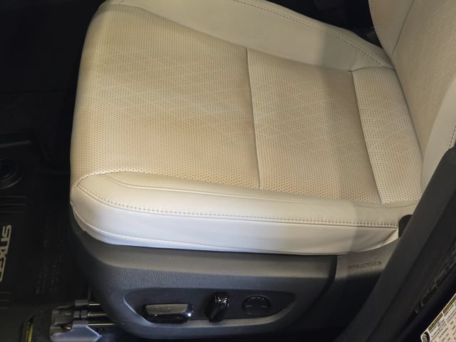 Used 2023 Lexus RX 350 Premium Plus w/ Cold Area Package AWD/4WD image 32