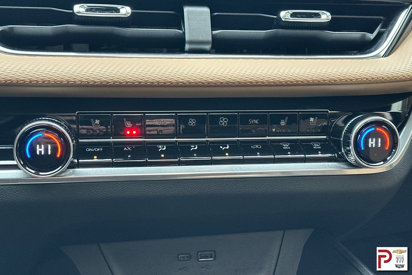 Used 2025 Chevrolet Equinox ACTIV w/ Convenience Package III image 24