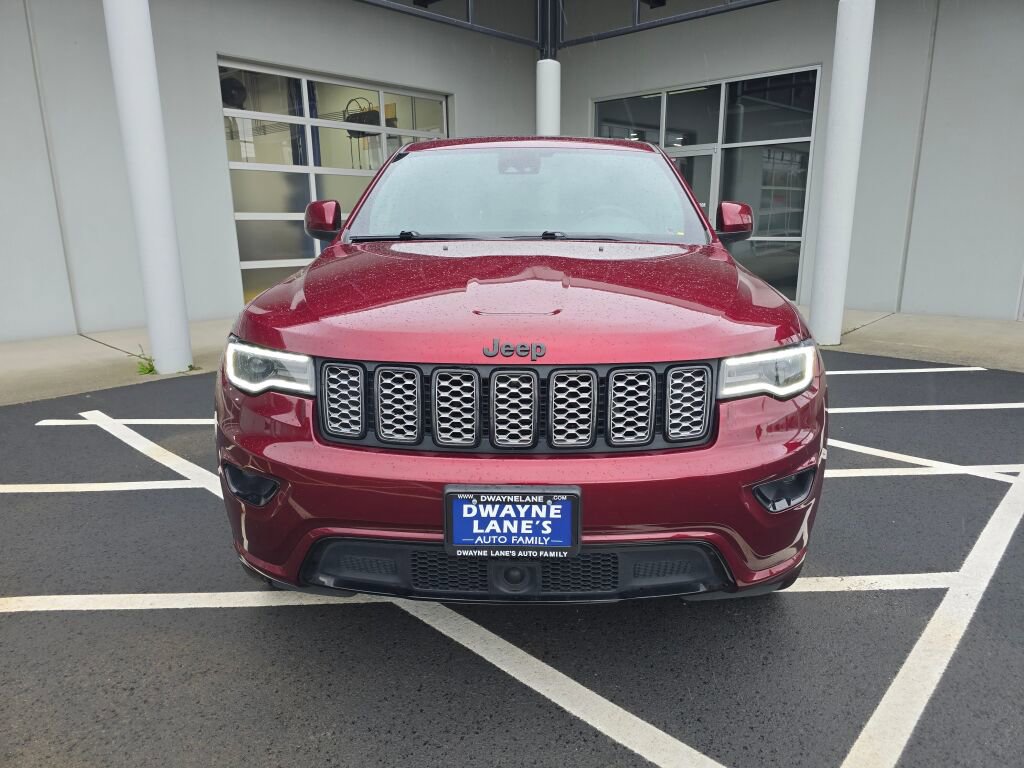 Used 2022 Jeep Grand Cherokee Laredo X image 2