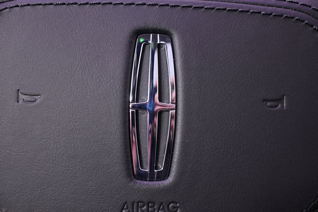 New 2026 Lincoln Nautilus Reserve w/ Jet Appearance Package AWD/4WD image 34