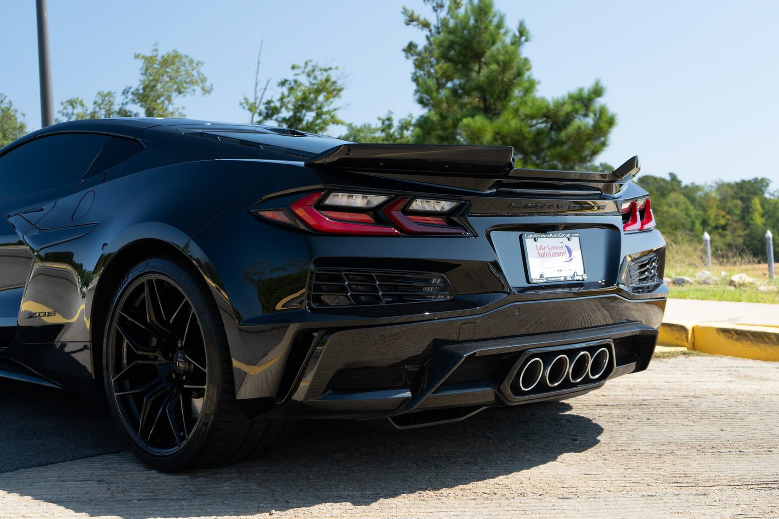 Used 2023 Chevrolet Corvette Z06 RWD image 13