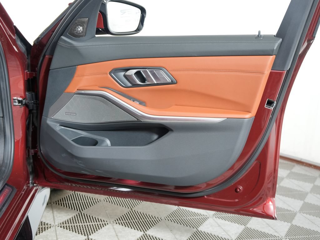 Used 2025 BMW M3 w/ Executive Package RWD image 46